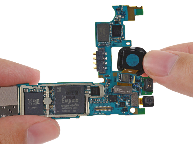 Illustration for article titled Así es por dentro el nuevo Samsung Galaxy Alpha de aluminio